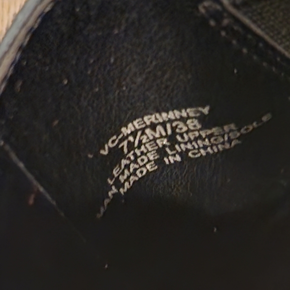 Vince Camuto Merinney Mules - Picture 8 of 10